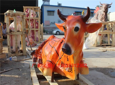 康大雕塑 打造精致玻璃鋼黃牛與家禽雕塑，細節圖片展示工藝之美